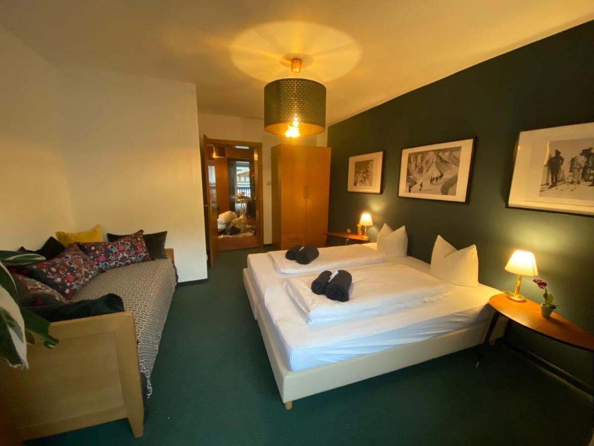 Cafe Schneider Appartments Санкт-Антон-ам-Арльберг Экстерьер фото