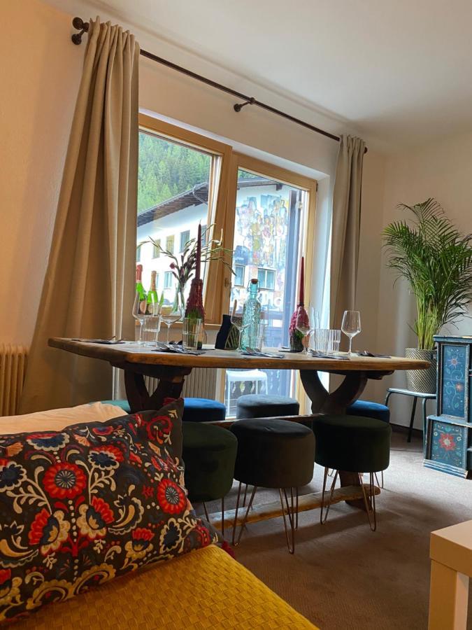 Cafe Schneider Appartments Санкт-Антон-ам-Арльберг Экстерьер фото
