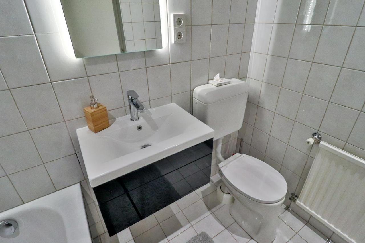 Cafe Schneider Appartments Санкт-Антон-ам-Арльберг Экстерьер фото